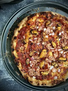 Mussel and Fennel Sausage Pizza - photo 2